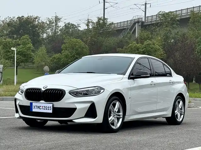 BMW  1 SERIES 2021