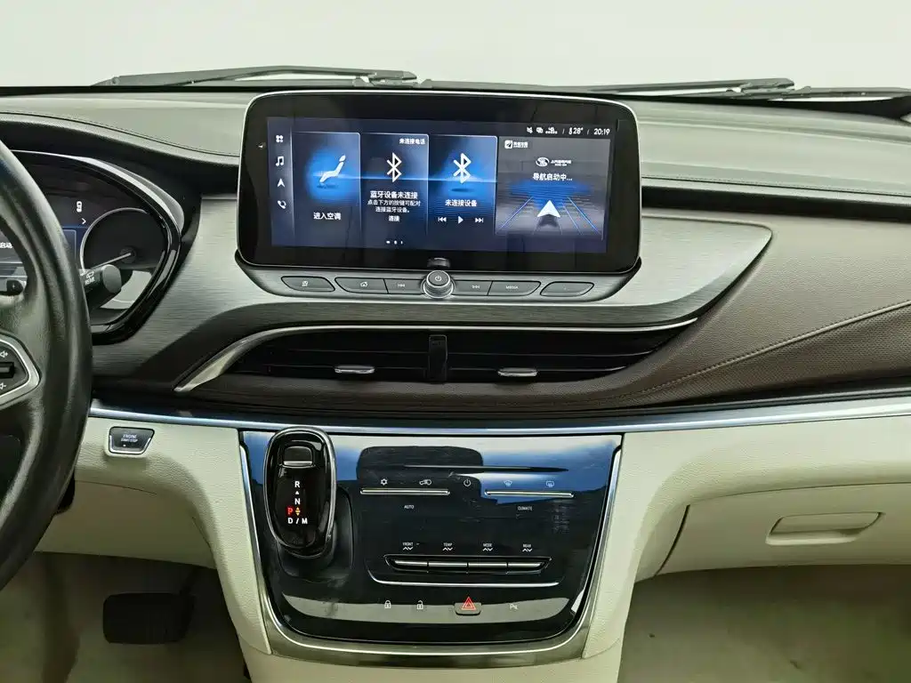 Buick GL8 — миниатюра 12