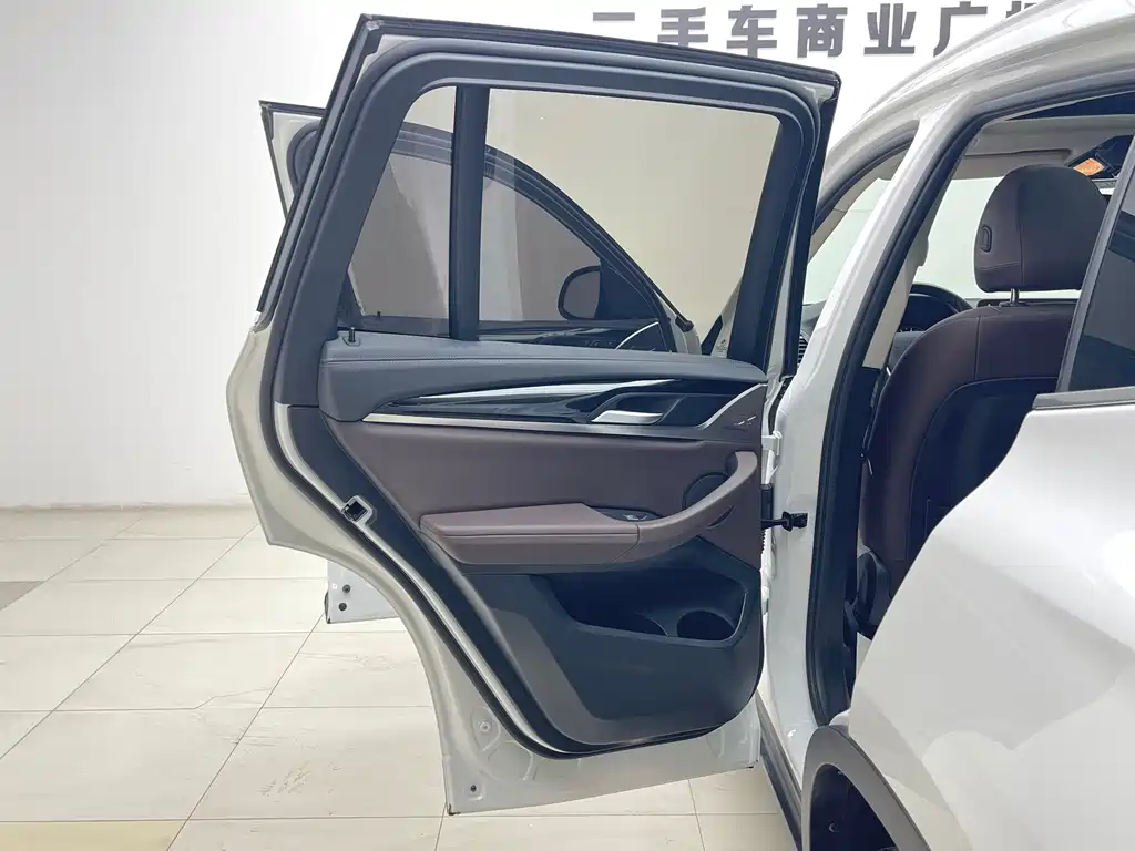 BMW X3 — миниатюра 5