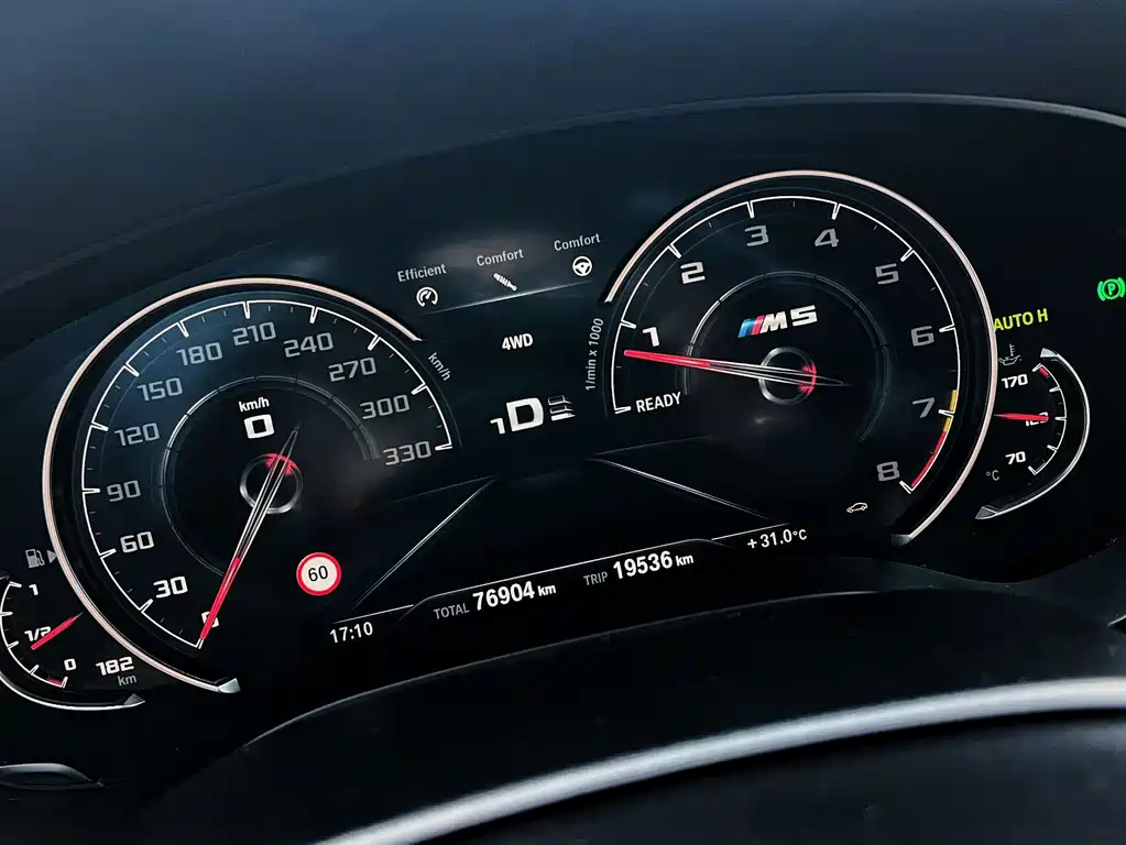BMW M5 — миниатюра 11