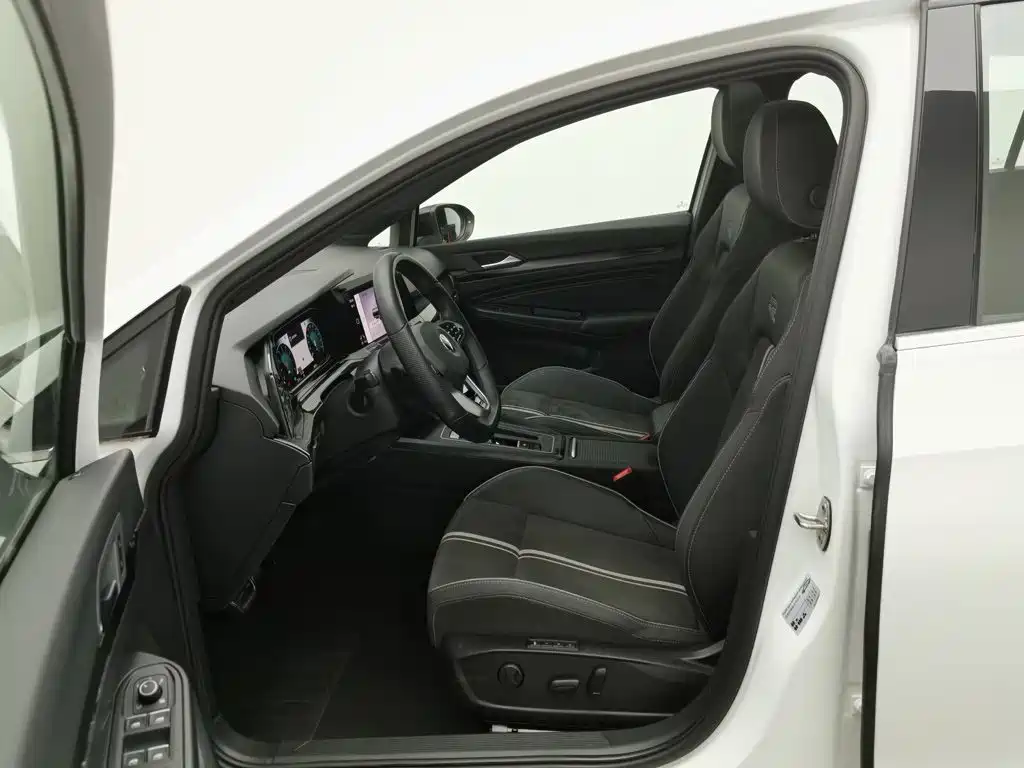 Volkswagen Golf — миниатюра 10