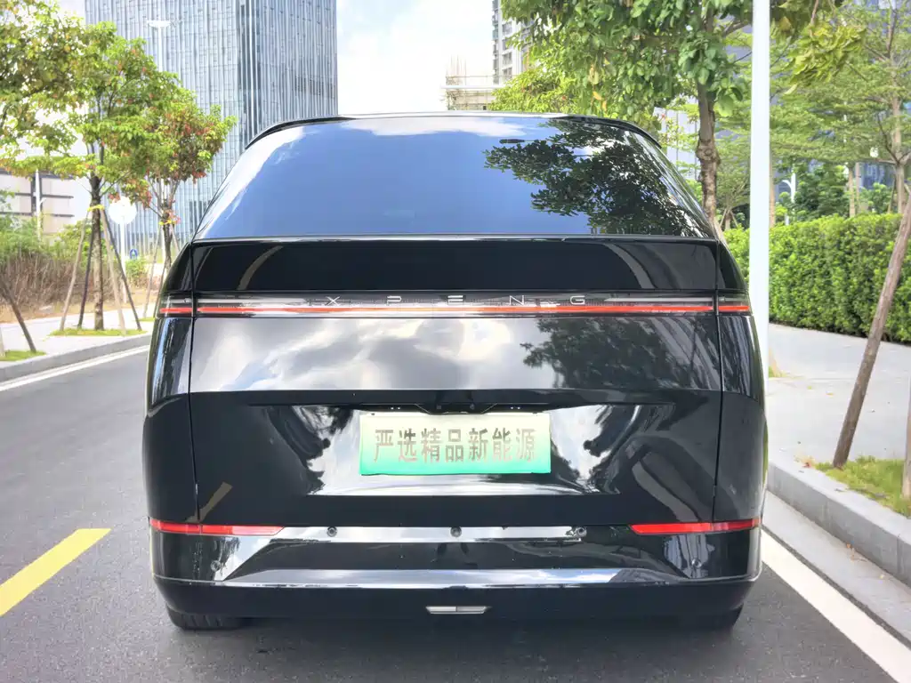 XPeng X9 — миниатюра 5