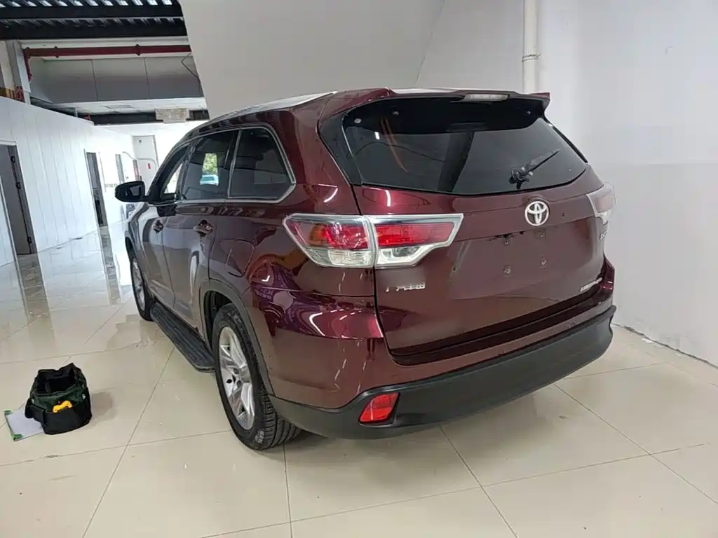 Toyota Highlander — миниатюра 5