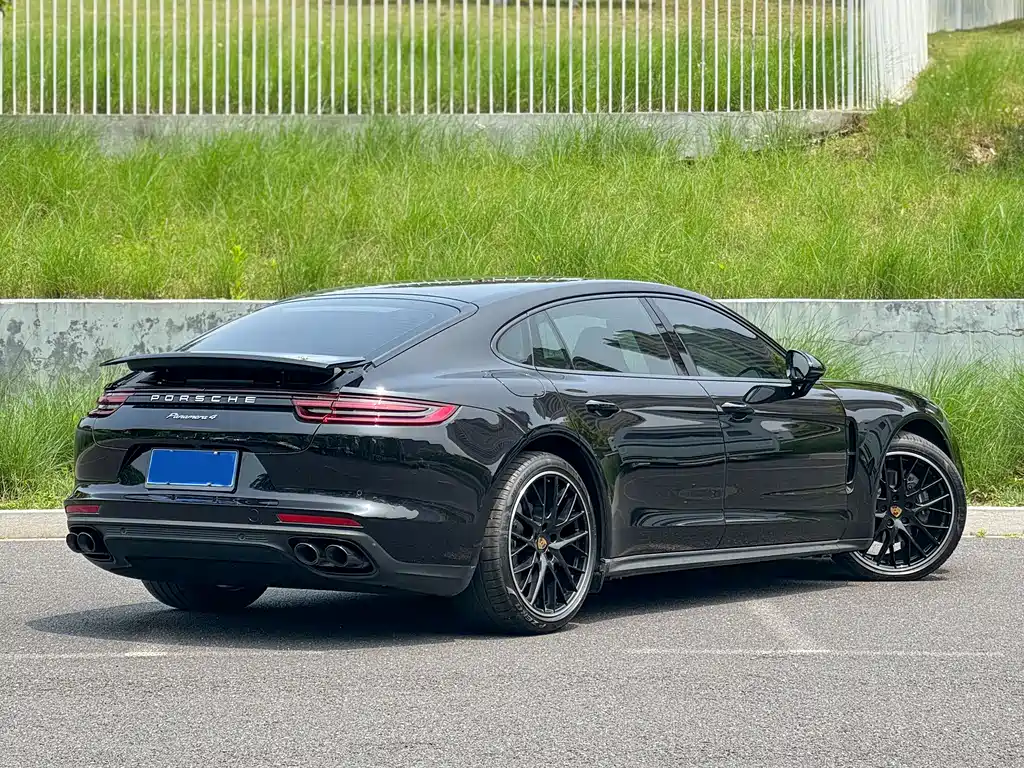 Porsche Panamera 2017 Panamera 4 Executive Long Wheelbase 3.0T