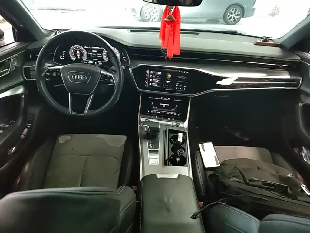 Audi A6L — миниатюра 10