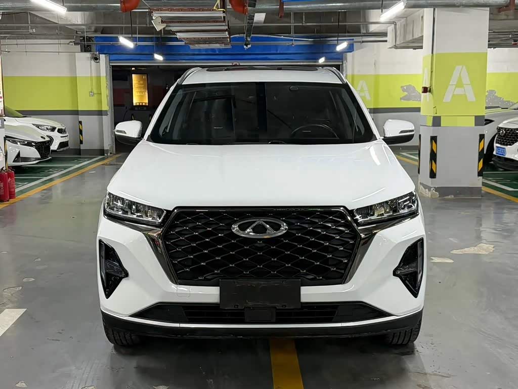 CHERY Tiggo 7 PLUS 1.5 л 2022 г. Белый, пробег 35000 км