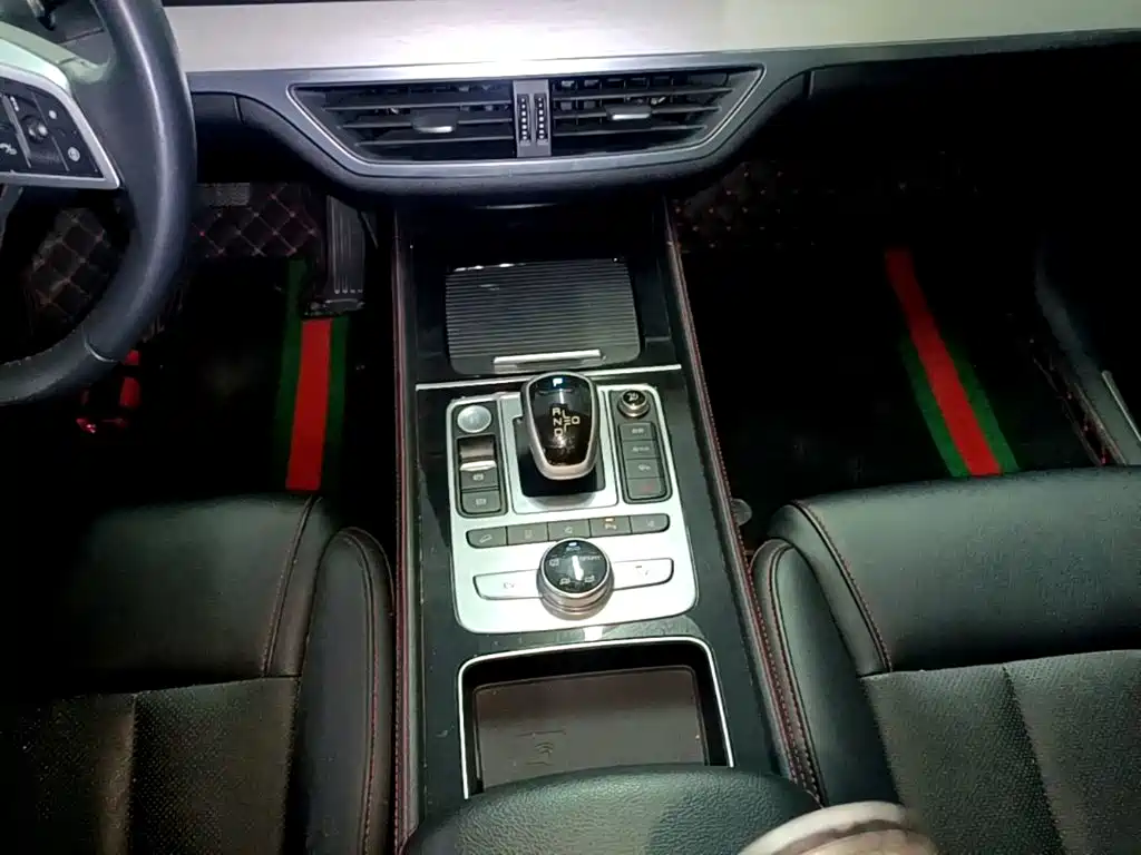 BYD Tang New Energy — миниатюра 14