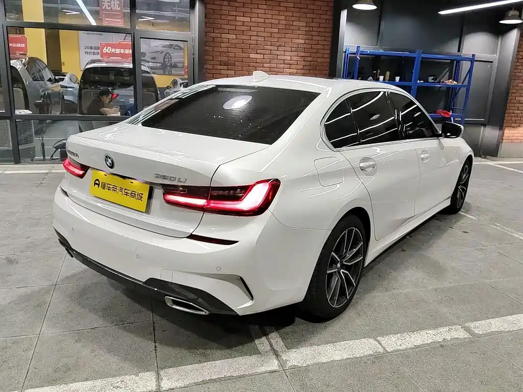 BMW 3 Series — миниатюра 4