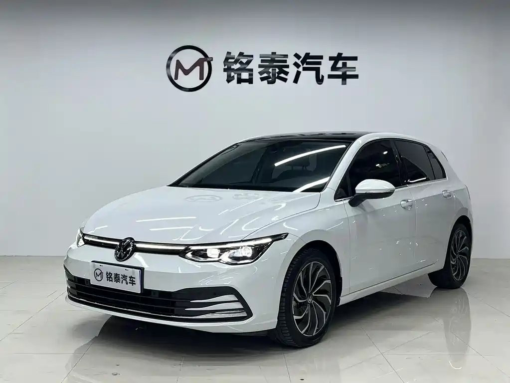 Volkswagen Golf 2024