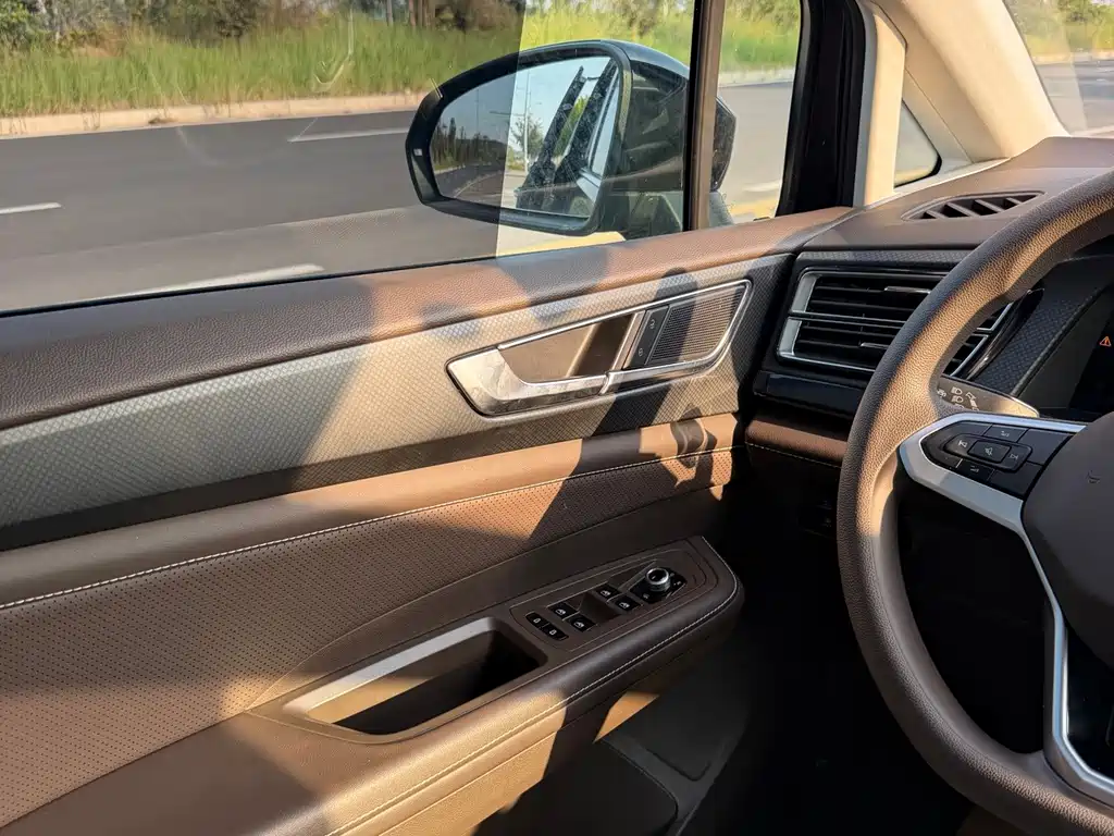 Volkswagen Viloran — миниатюра 12