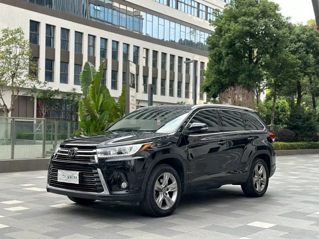 Toyota Highlander 2020