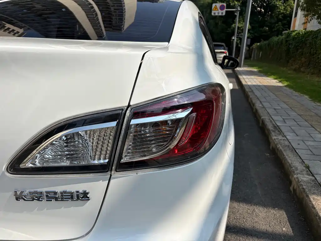 Mazda 3 Xingcheng — миниатюра 15