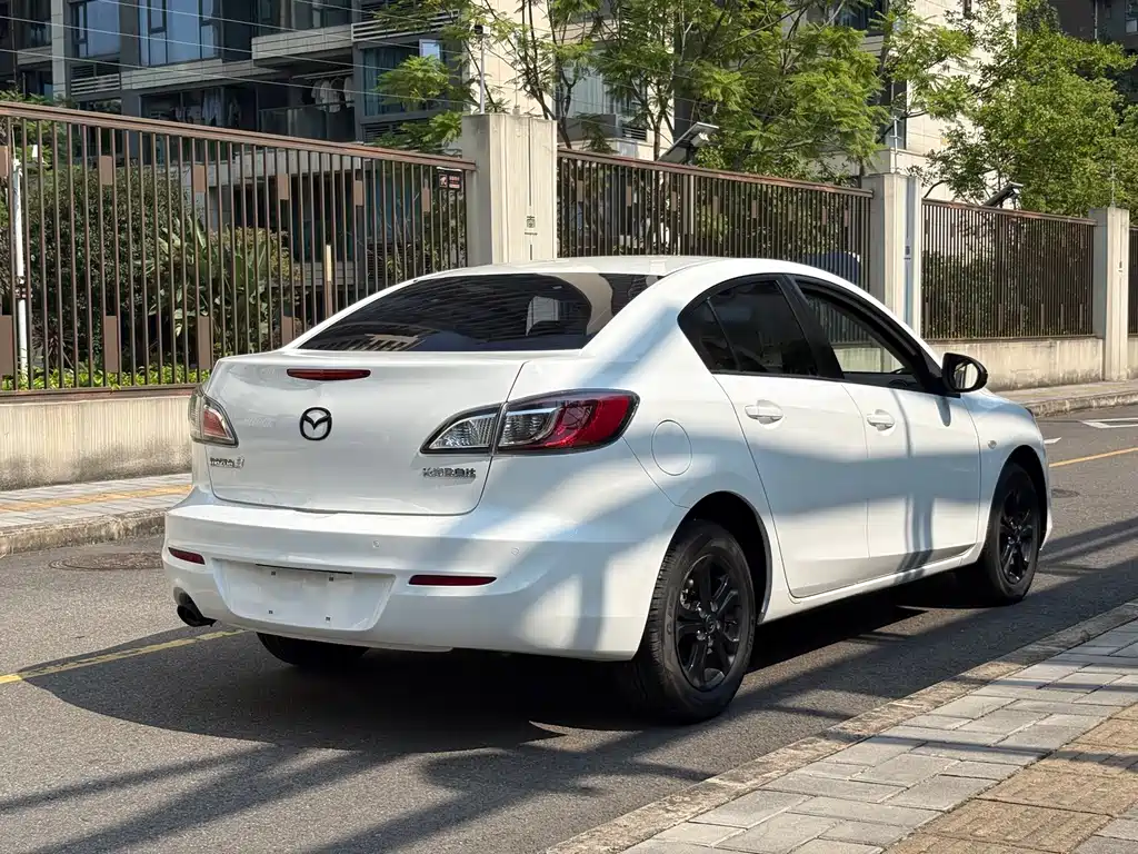 Mazda 3 Xingcheng — миниатюра 18