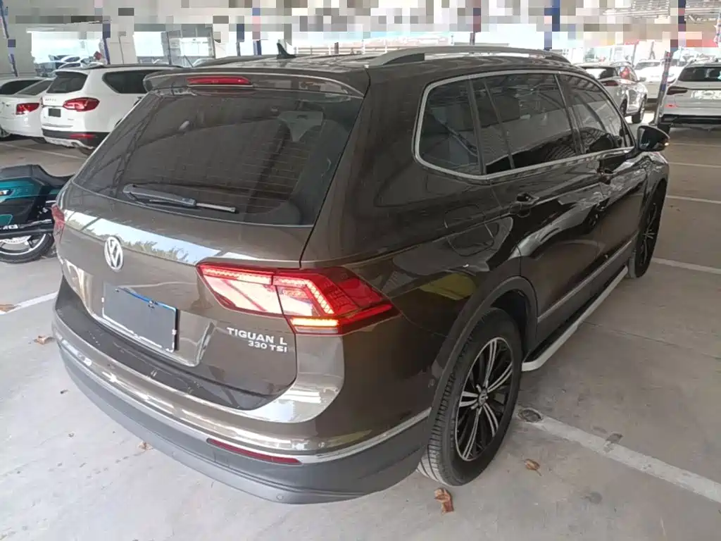 Volkswagen Tiguan L — миниатюра 7