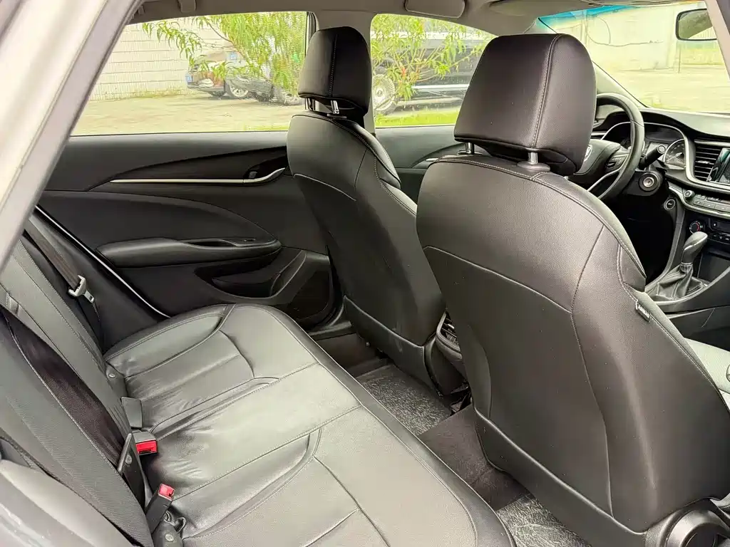 Buick Excelle — миниатюра 8