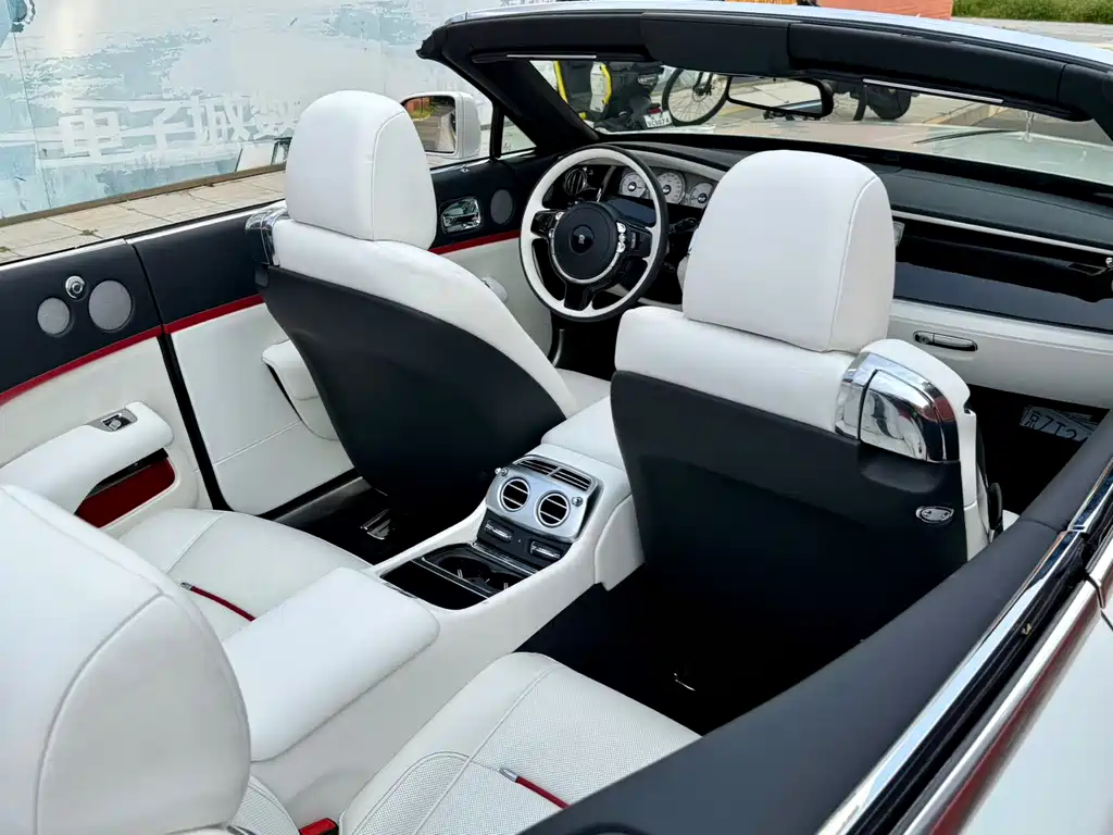 Rolls-Royce Dawn — миниатюра 17
