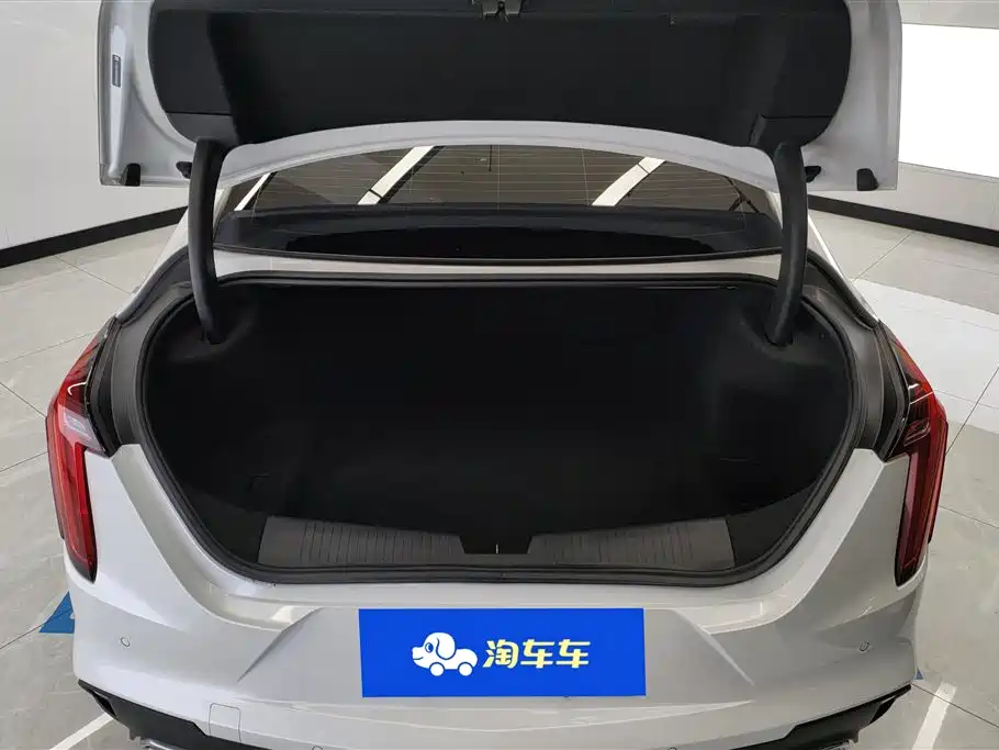 Cadillac CT4 2023 25T Luxury