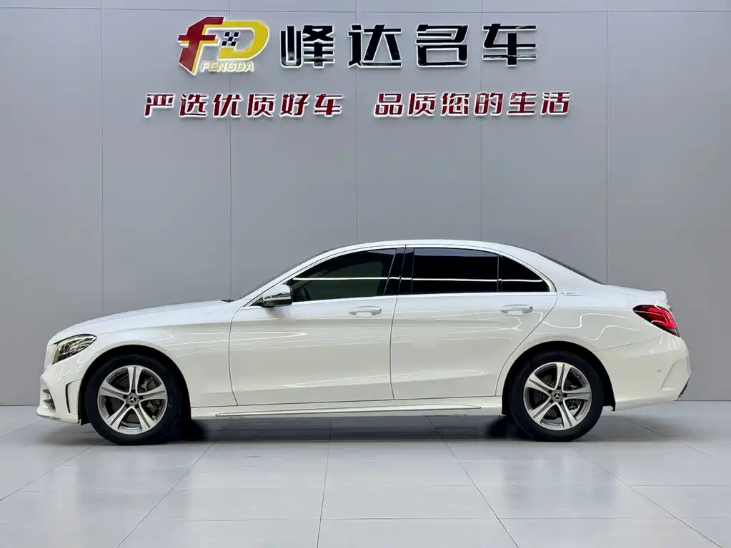 Mercedes-Benz C-Class — миниатюра 14