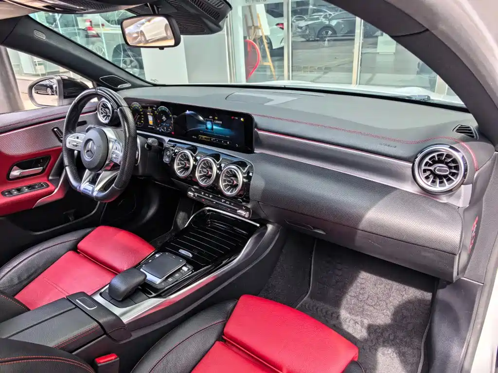 Mercedes-Benz A-Class AMG — миниатюра 7