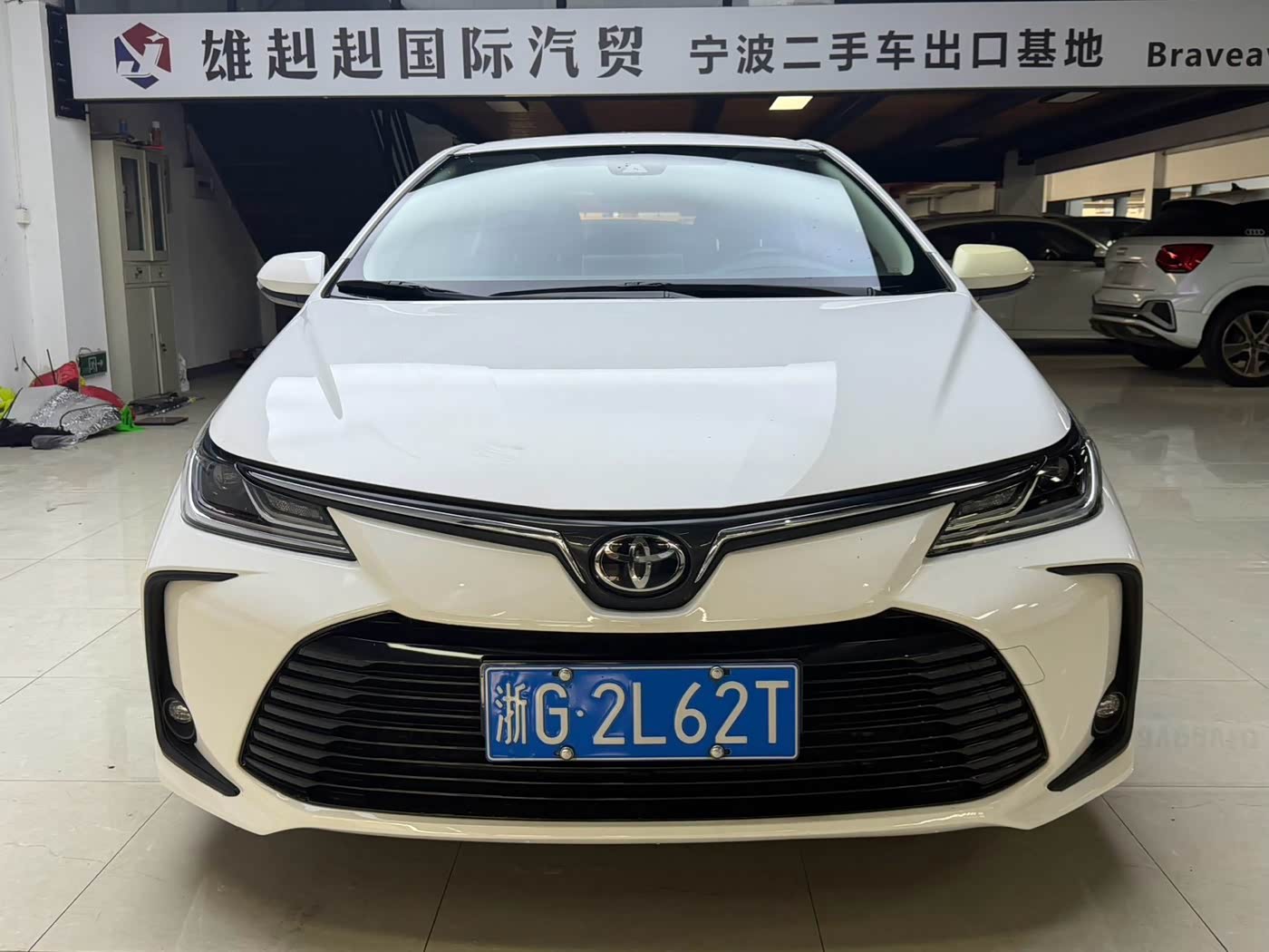 Toyota Corolla 1.5 л 2023 г. Белый, пробег 9900 км