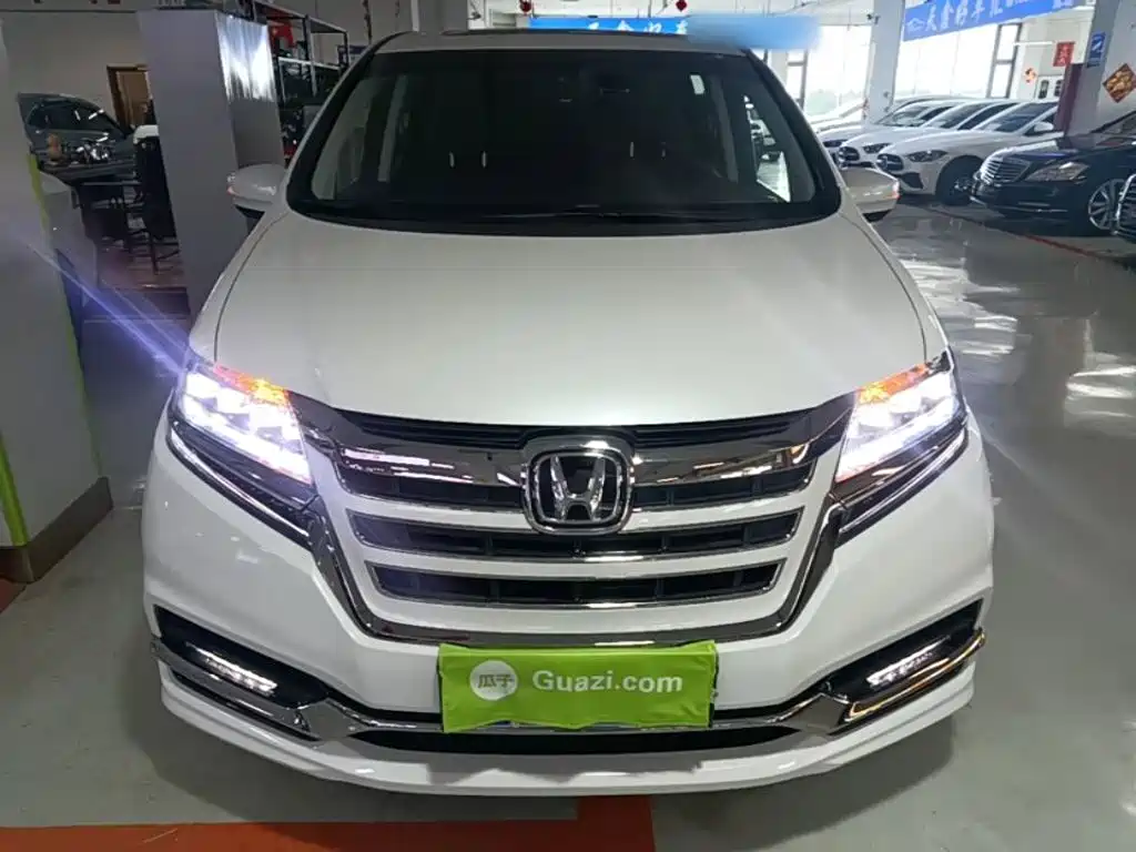 Honda Elysion 2019 2.0L Luxury