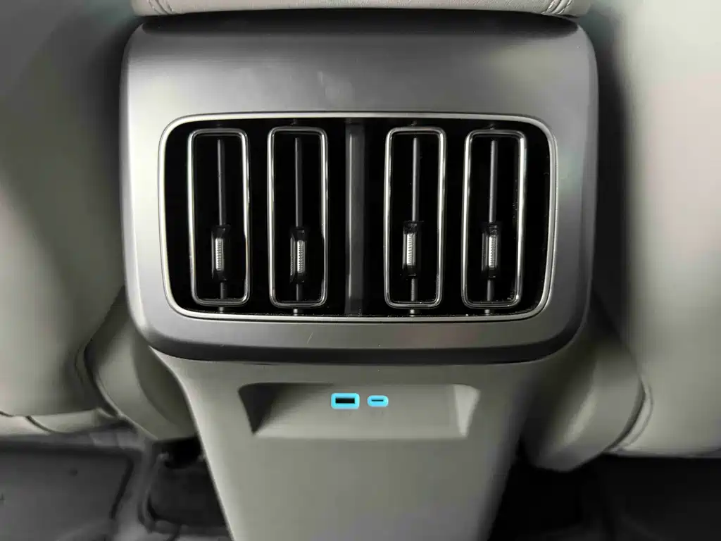 BYD Song Ultra — миниатюра 19