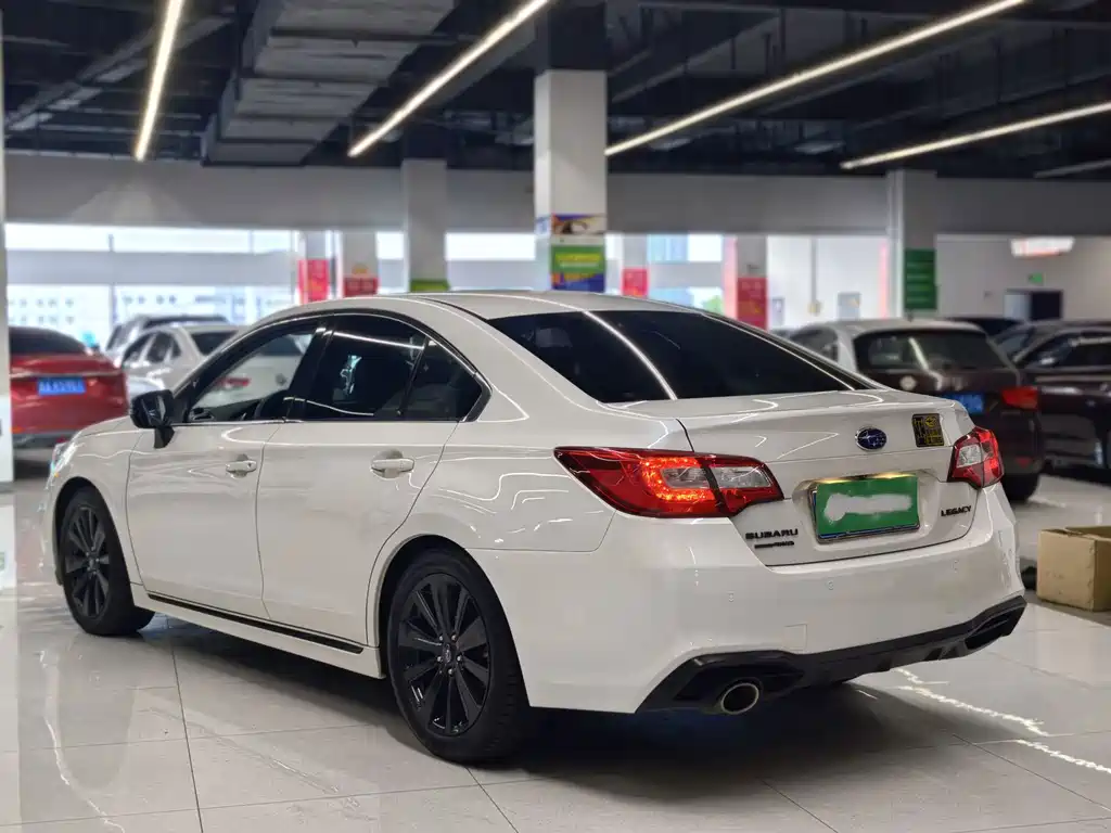 Subaru Legacy — миниатюра 6