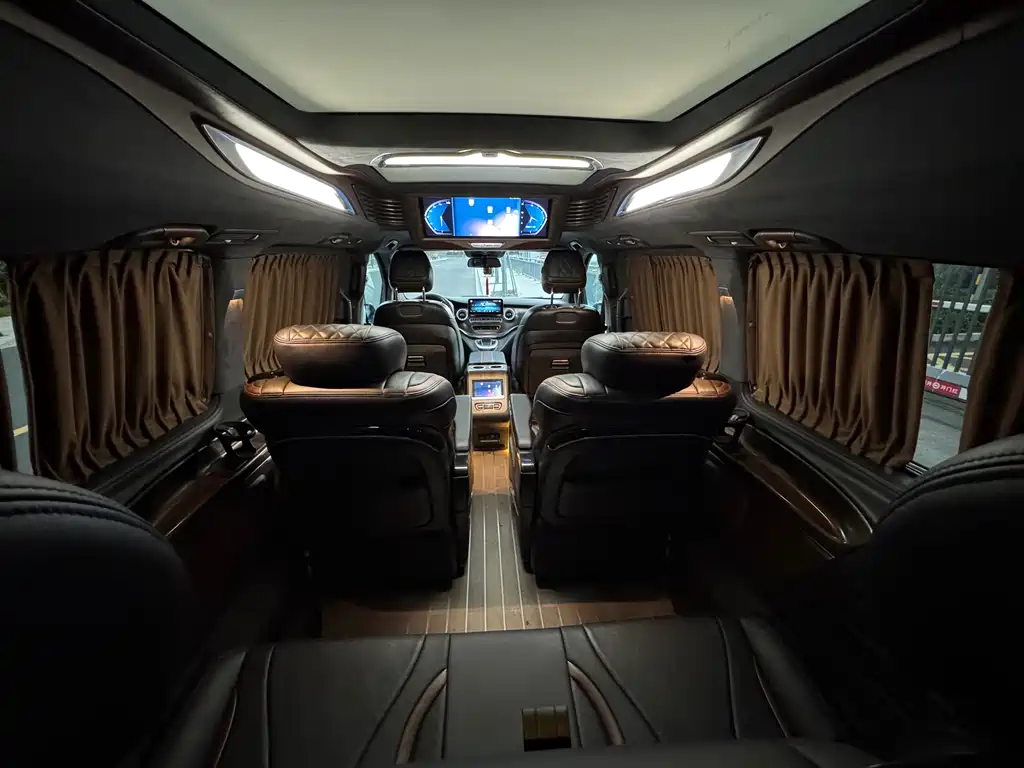 MERCEDES-BENZ V CLASS