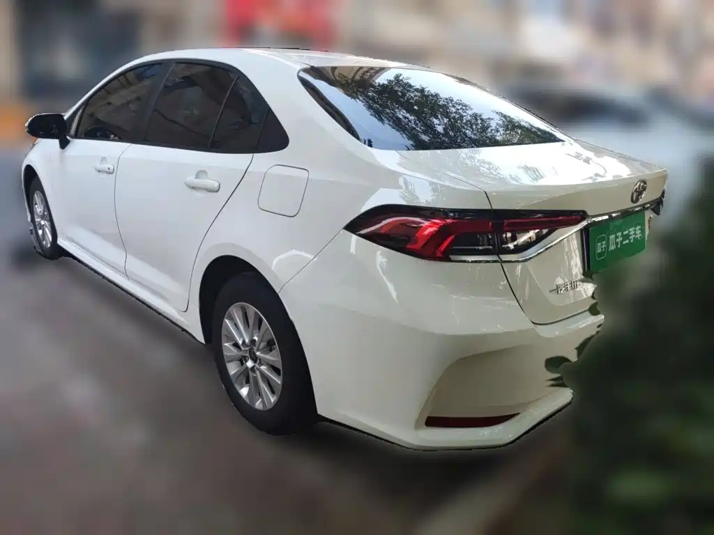 Toyota Corolla — миниатюра 4