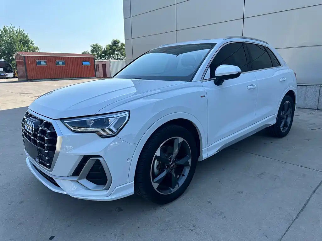 Audi Q3 2023
