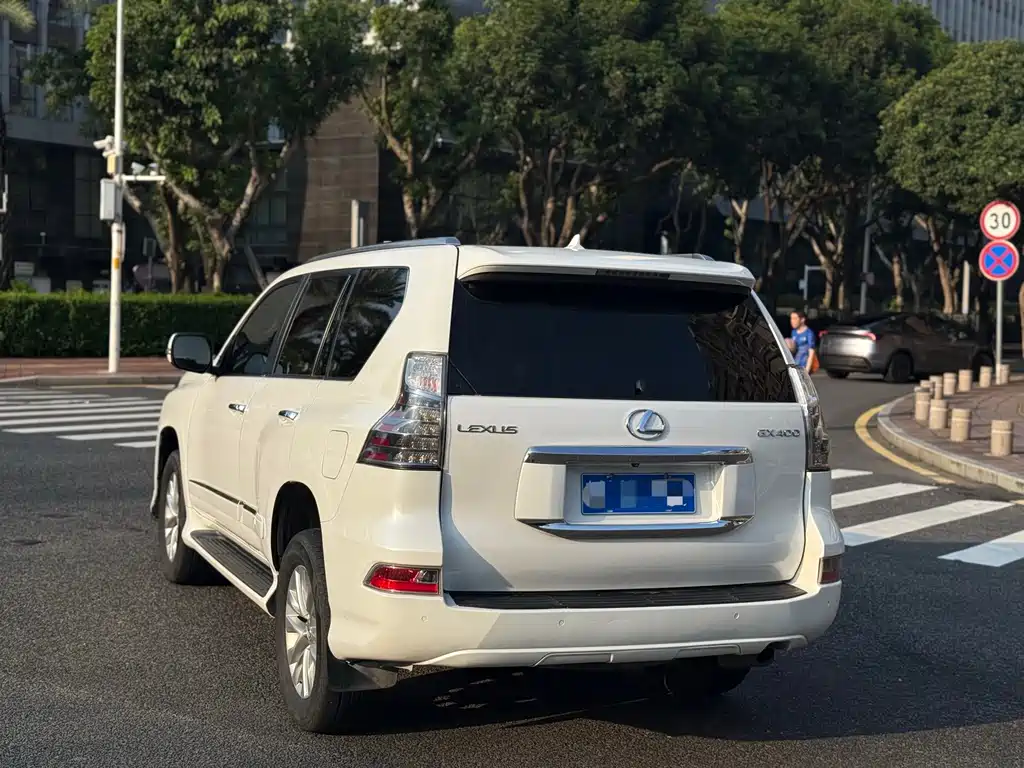 Lexus GX — миниатюра 7