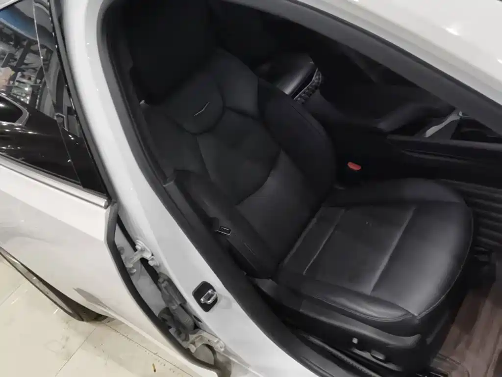 Cadillac CT5 — миниатюра 25