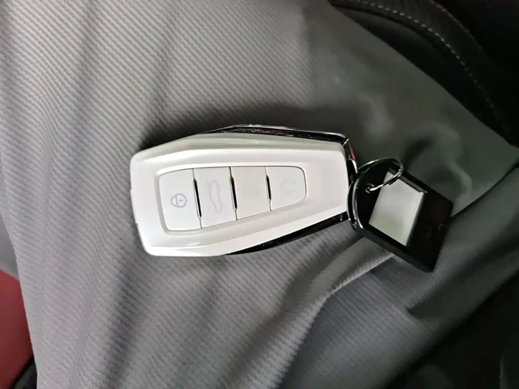 Geely Icon — миниатюра 9