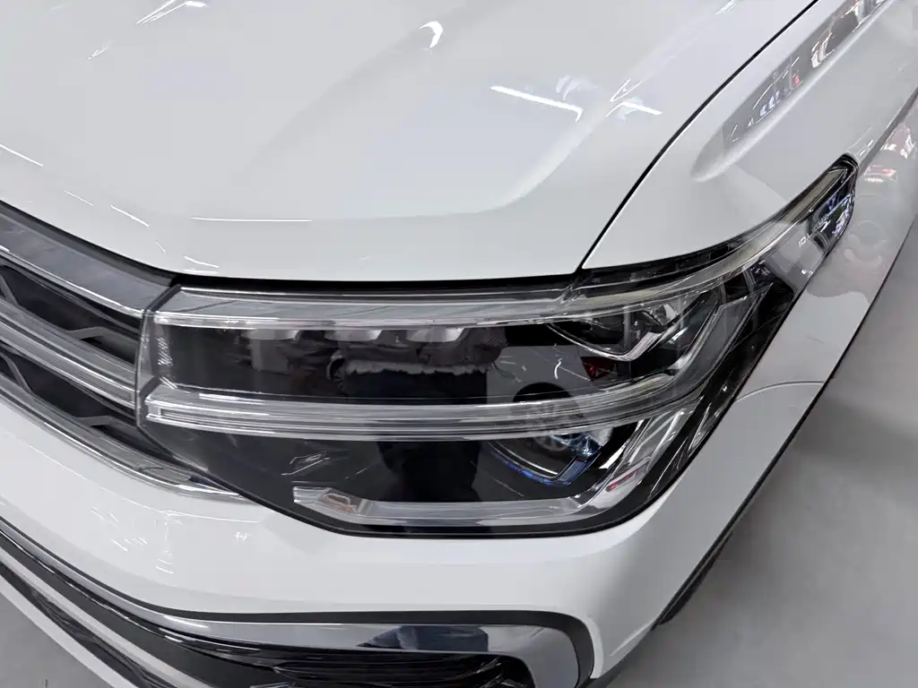 Volkswagen Tharu — миниатюра 4