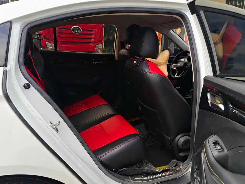 Roewe i5 — миниатюра 6
