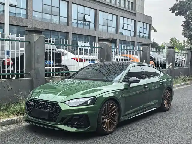 AUDI  RS 5