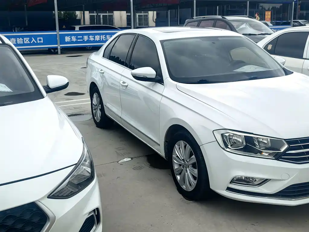 Volkswagen Bora 1.5L Auto Comfort Type, фото 8
