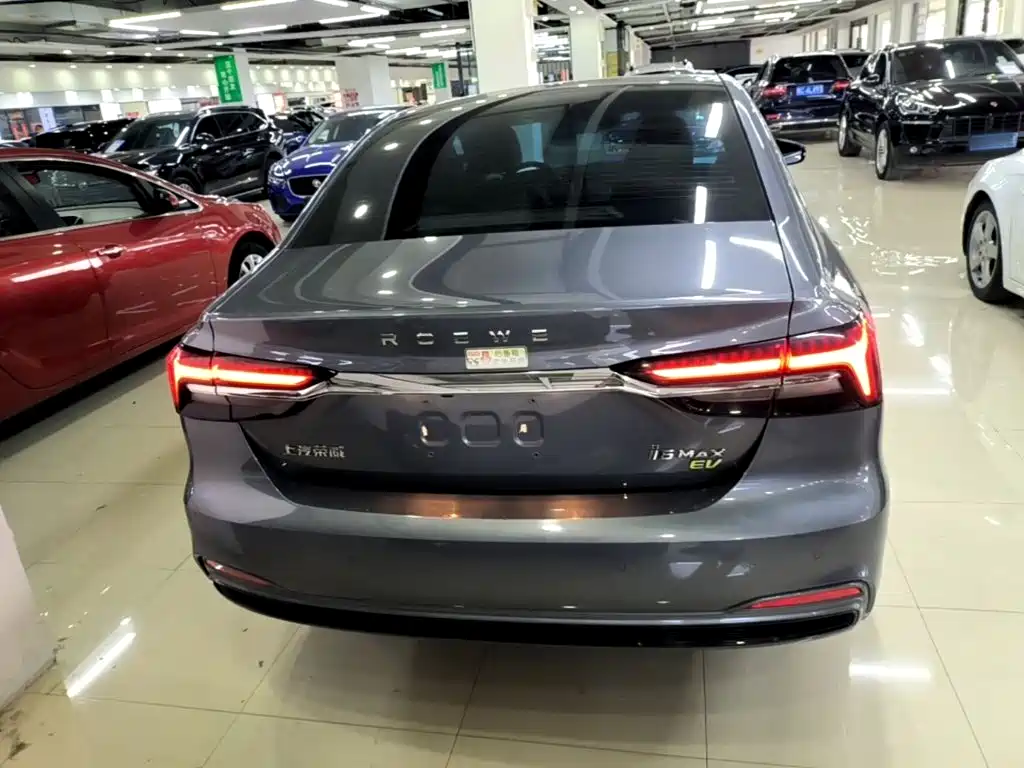 Roewe i6 MAX New Energy — миниатюра 6