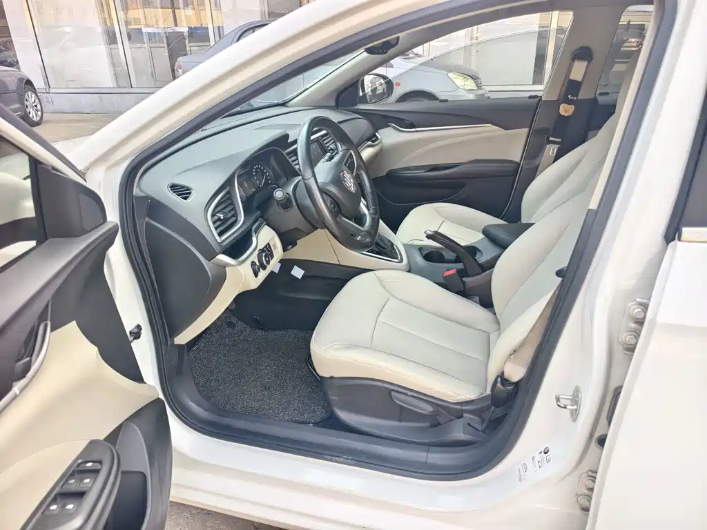 Buick Excelle — миниатюра 5