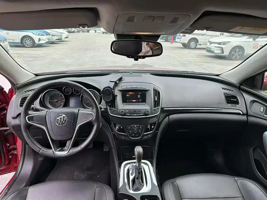 Buick Regal — миниатюра 8
