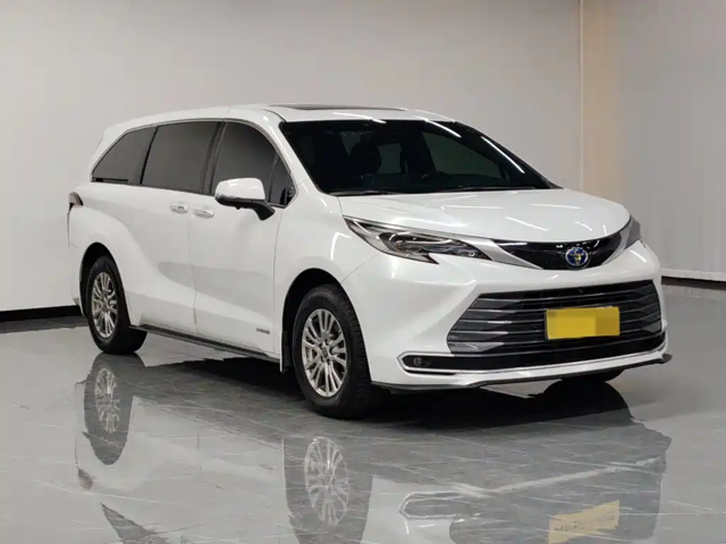 Toyota Sienna — миниатюра 7