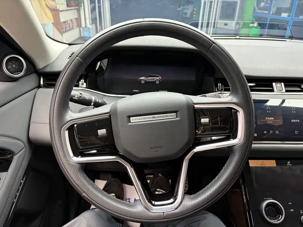Land Rover Evoque — миниатюра 8