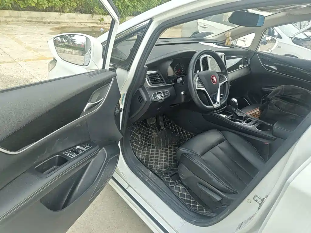 BYD MAX — миниатюра 16