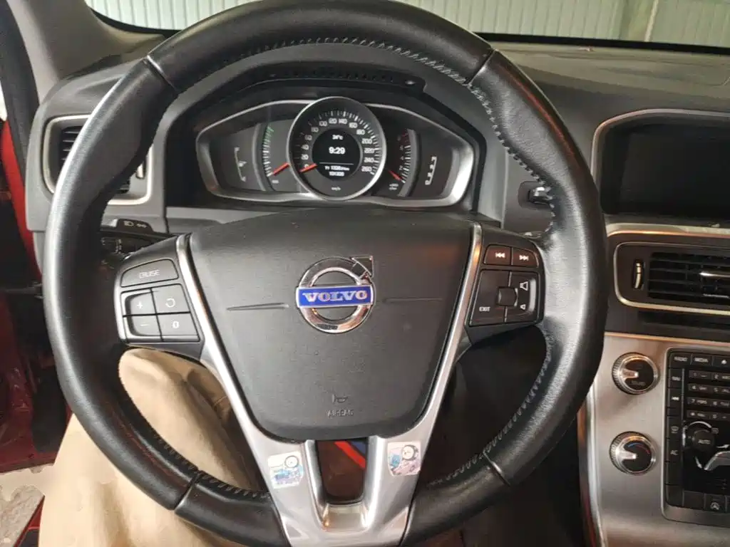 Volvo S60 — миниатюра 11