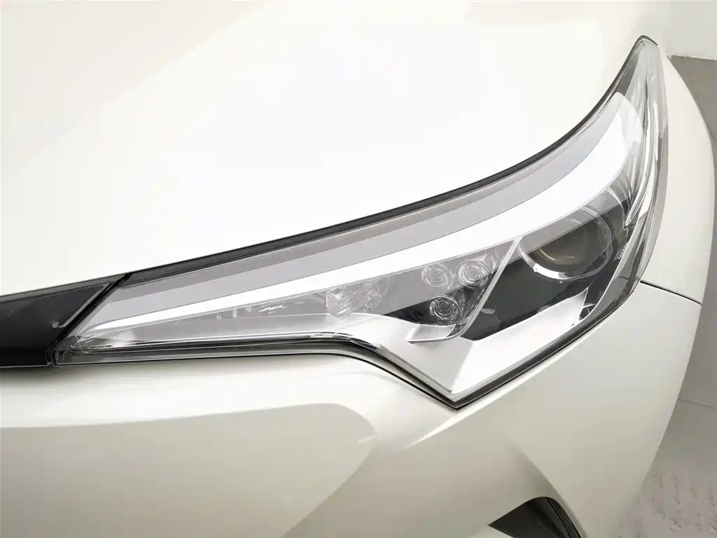 Toyota C-HR 2020 2.0L Lead