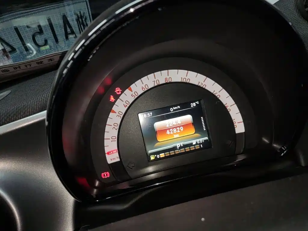 smart Smart Fortwo — миниатюра 12