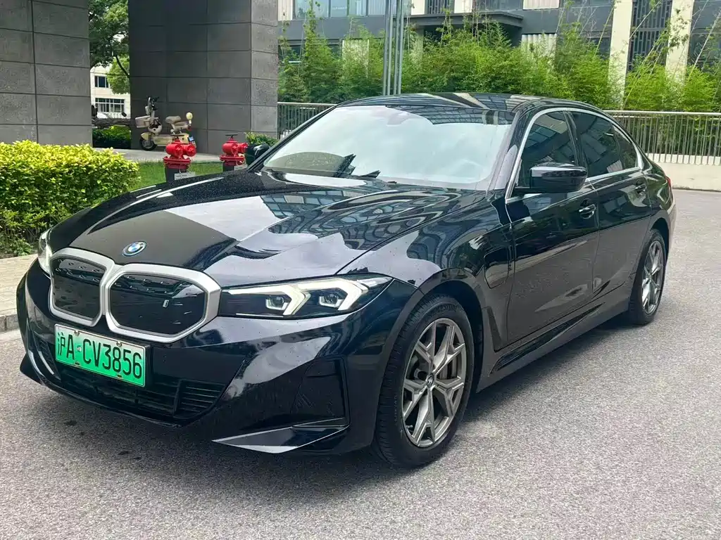BMW i3 2024 eDrive 35 L
