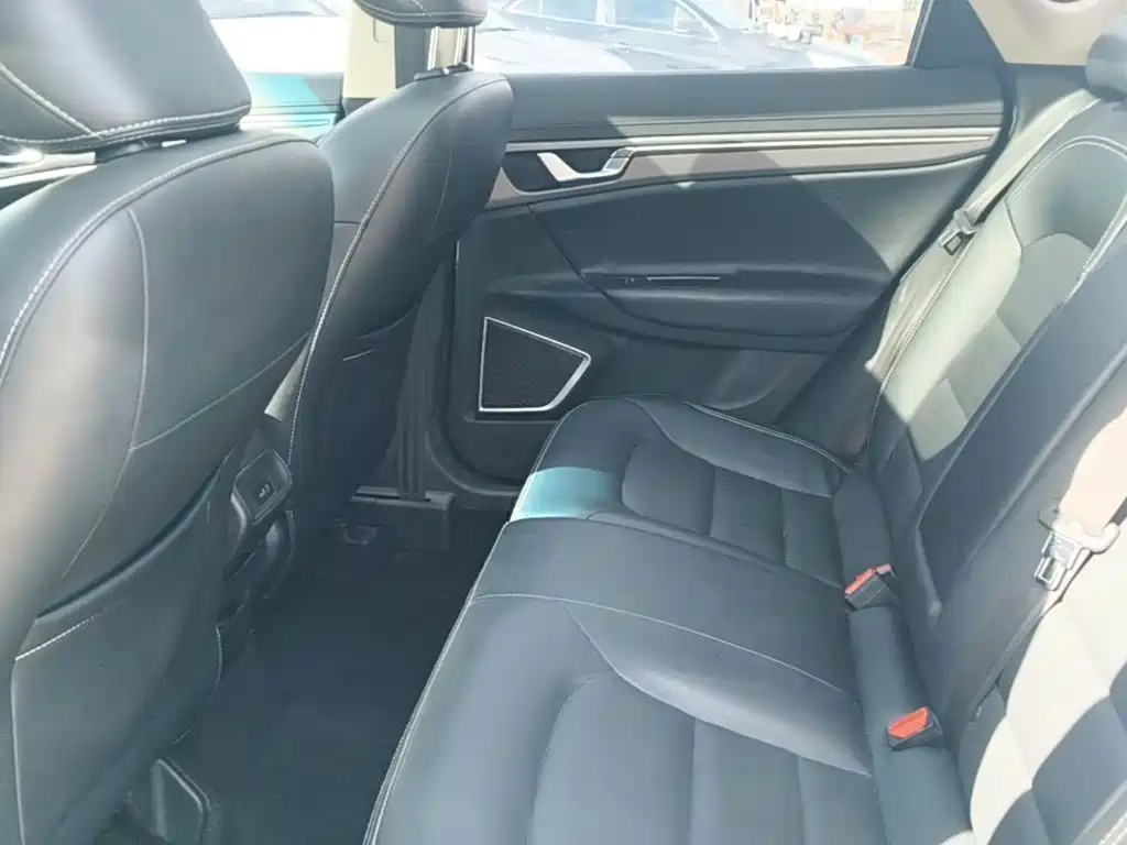 Geely Emgrand GS — миниатюра 17