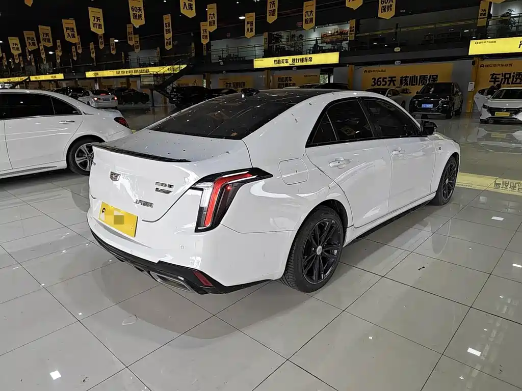 Cadillac CT4 — миниатюра 9