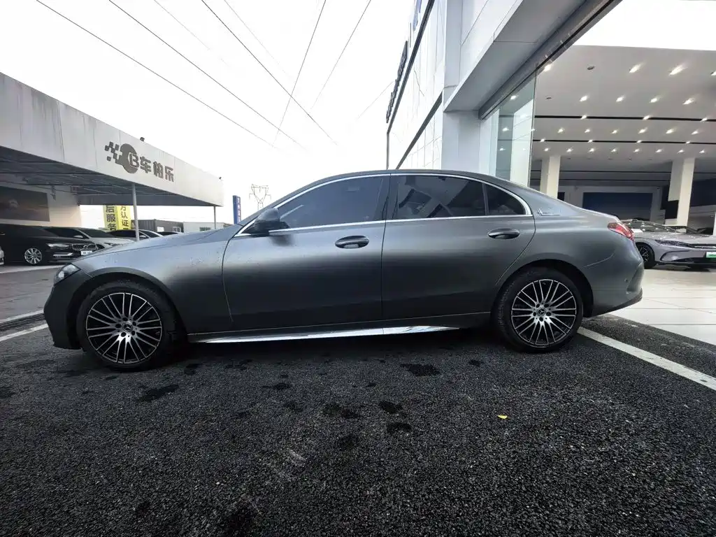 Mercedes-Benz C-Class — миниатюра 3